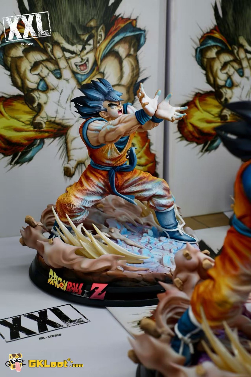 XXL Studio Dragon Ball Son Goku Statue - View 3 XXL Studio Dragon Ball Son Goku Statue - View 3