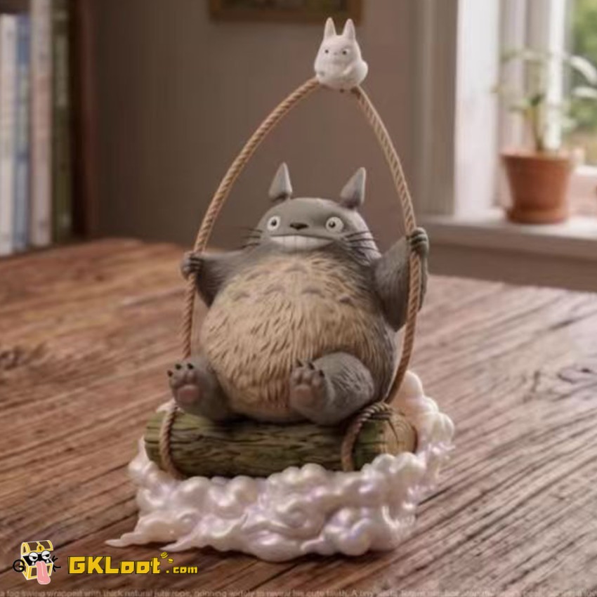 Sen Rong Fang Studio My Neighbor Totoro Statue - View 3 Sen Rong Fang Studio My Neighbor Totoro Statue - View 3