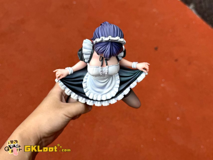MOCHI Studio Chainsaw Man Reze Statue - View 6 MOCHI Studio Chainsaw Man Reze Statue - View 6