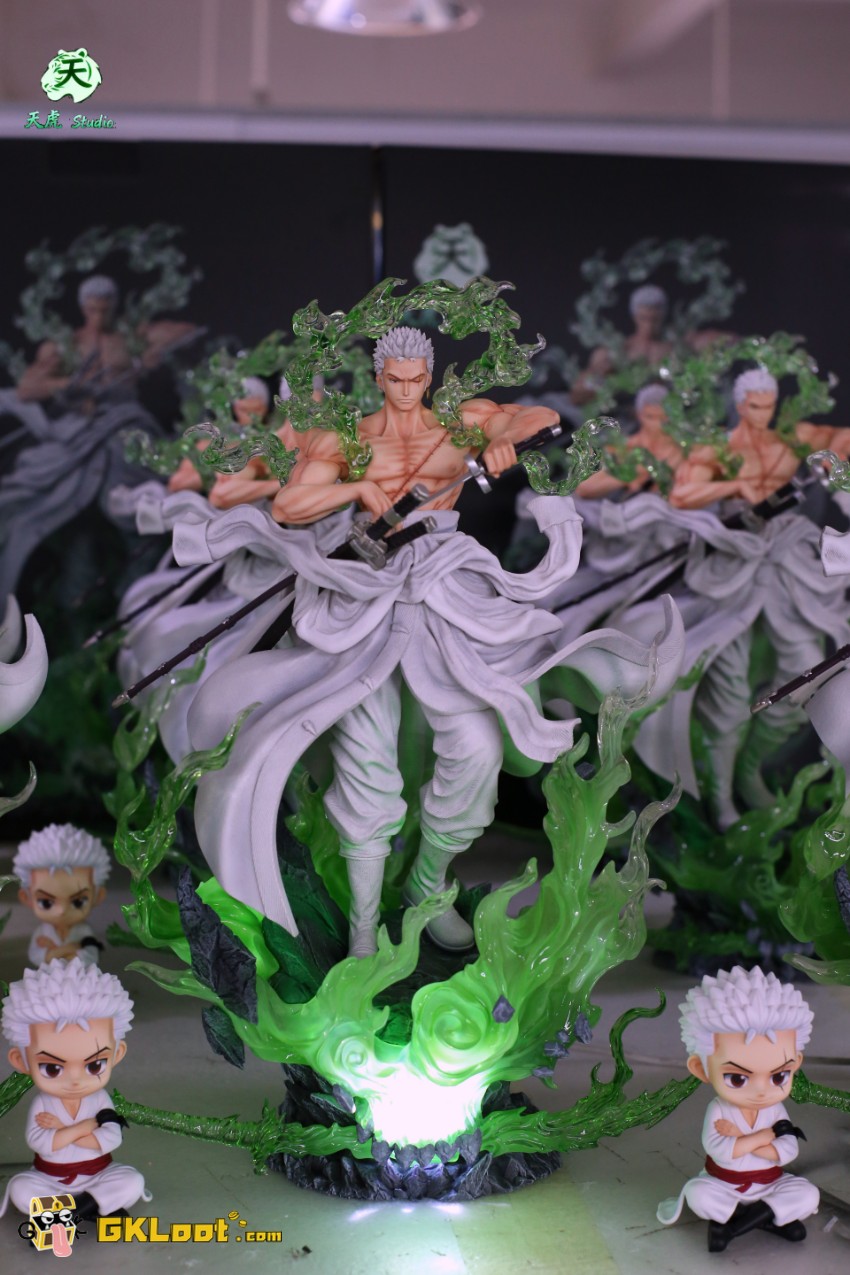 Tian Hu Studio One Piece Roronoa Zoro Statue w/ LED - View 4 Tian Hu Studio One Piece Roronoa Zoro Statue w/ LED - View 4