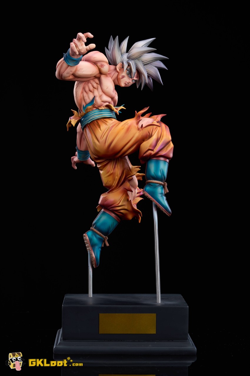 Good Man Studio 1/6 Dragon Ball Son Goku Statue - View 5 Good Man Studio 1/6 Dragon Ball Son Goku Statue - View 5