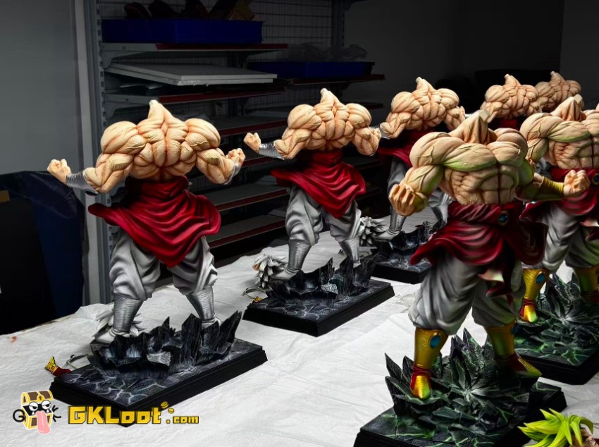 Black List Studio Dragon Ball Broly Statue w/ LED - View 4 Black List Studio Dragon Ball Broly Statue w/ LED - View 4
