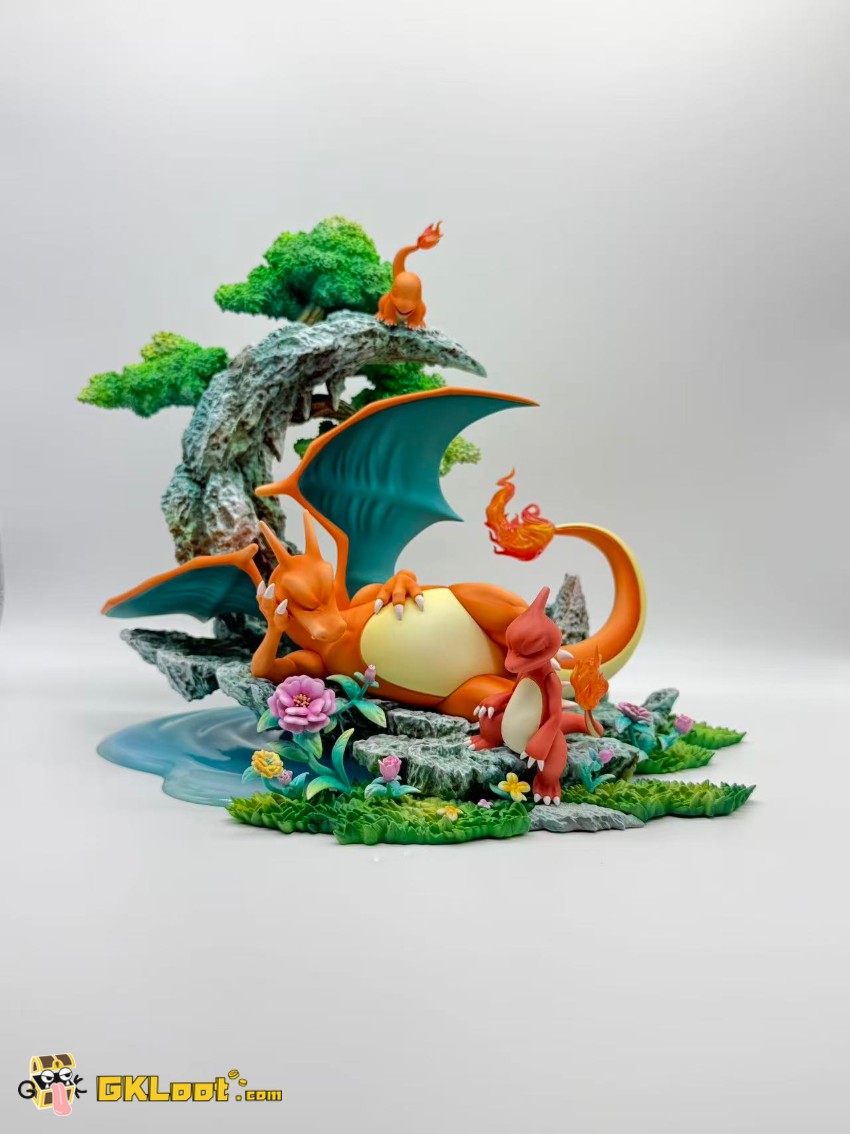 Chen Guang Studio Pokémon Charmander & Charmeleon & Charizard Statue - View 3 Chen Guang Studio Pokémon Charmander & Charmeleon & Charizard Statue - View 3
