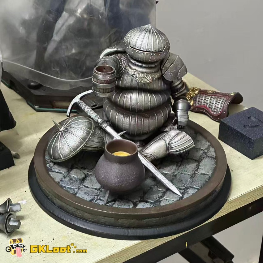 DOU Studio Dark Souls Siegward of Catarina Statue - View 1 DOU Studio Dark Souls Siegward of Catarina Statue - View 1