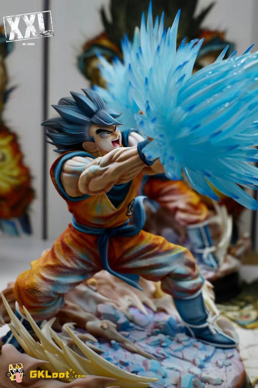 XXL Studio Dragon Ball Son Goku Statue - View 1 XXL Studio Dragon Ball Son Goku Statue - View 1