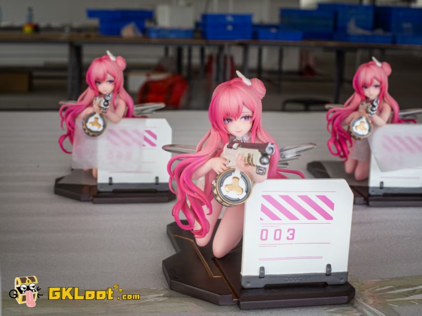 Xiao Huan Xiong Studio 1/6 Goddess of Victory: Nikke Dorothy Statue - View 7 Xiao Huan Xiong Studio 1/6 Goddess of Victory: Nikke Dorothy Statue - View 7