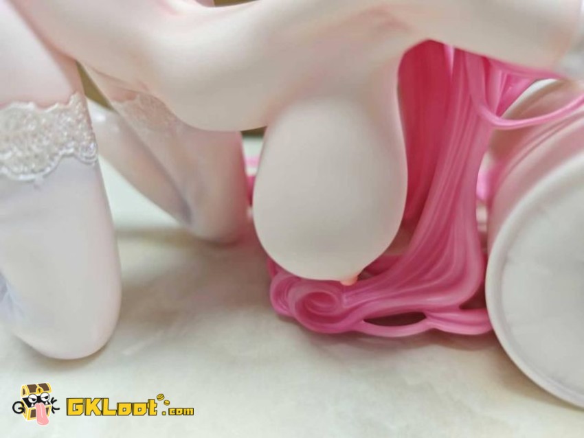 ZTR Studio 1/6 Goddess of Victory: Nikke Dorothy Statue - View 5 ZTR Studio 1/6 Goddess of Victory: Nikke Dorothy Statue - View 5