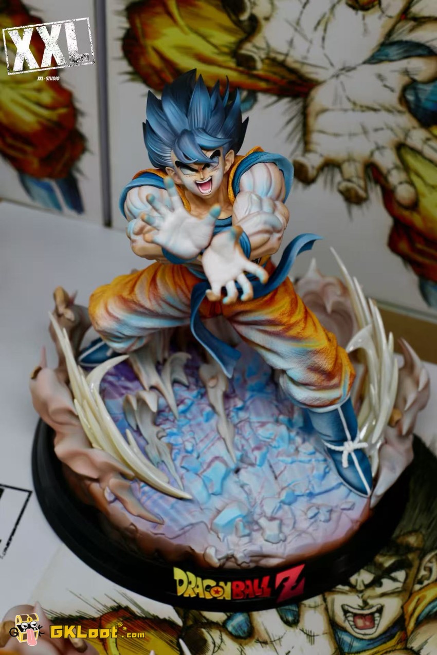 XXL Studio Dragon Ball Son Goku Statue - View 4 XXL Studio Dragon Ball Son Goku Statue - View 4