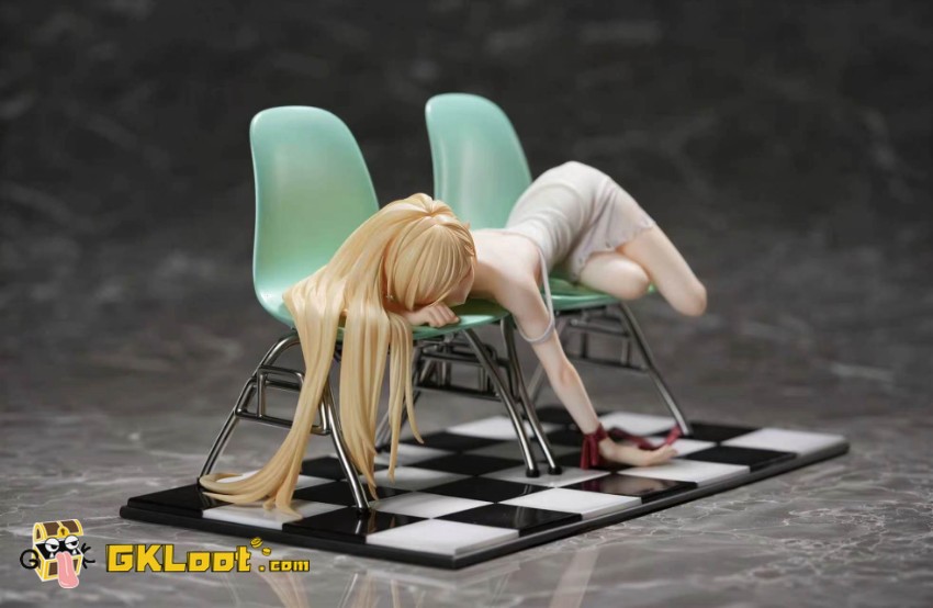 Miao Wu Studio 1/6 Bakemonogatari Oshino Shinobu Statue - View 6 Miao Wu Studio 1/6 Bakemonogatari Oshino Shinobu Statue - View 6