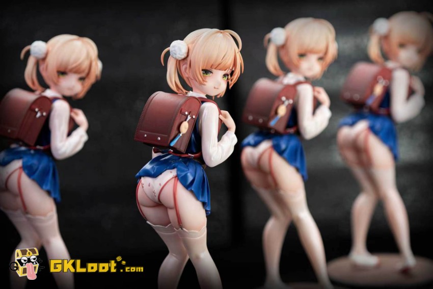 Pure Crush Studio 1/6 VTuber Shigure Ui Statue - View 2 Pure Crush Studio 1/6 VTuber Shigure Ui Statue - View 2