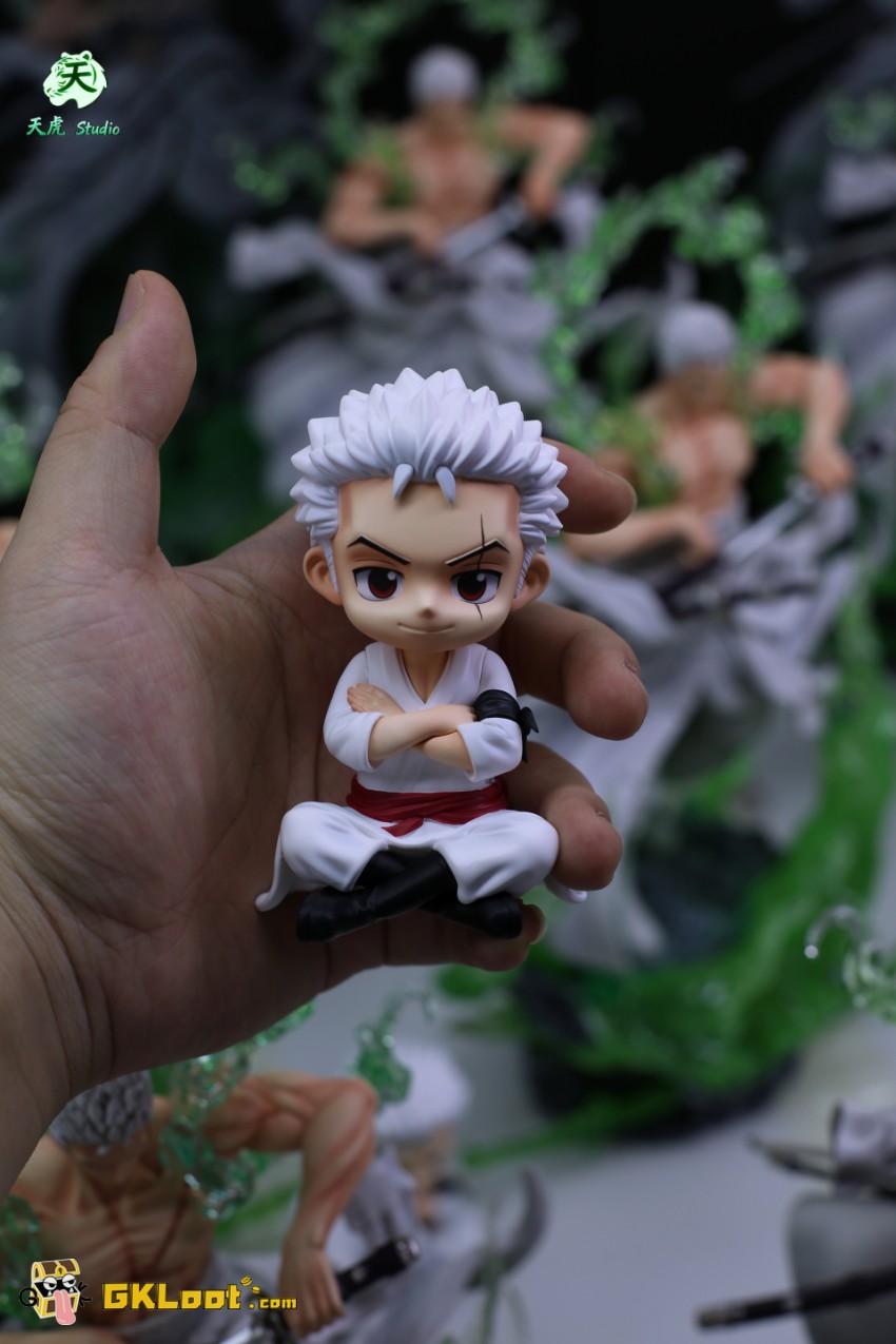 Tian Hu Studio One Piece Roronoa Zoro Statue w/ LED - View 3 Tian Hu Studio One Piece Roronoa Zoro Statue w/ LED - View 3