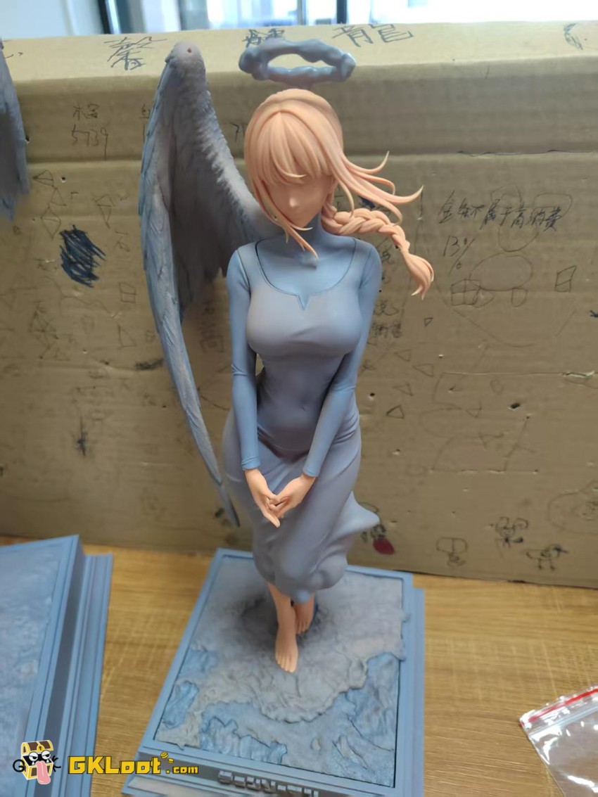 Night Wing & Hera Studio Chainsaw Man Makima Statue - View 2 Night Wing & Hera Studio Chainsaw Man Makima Statue - View 2