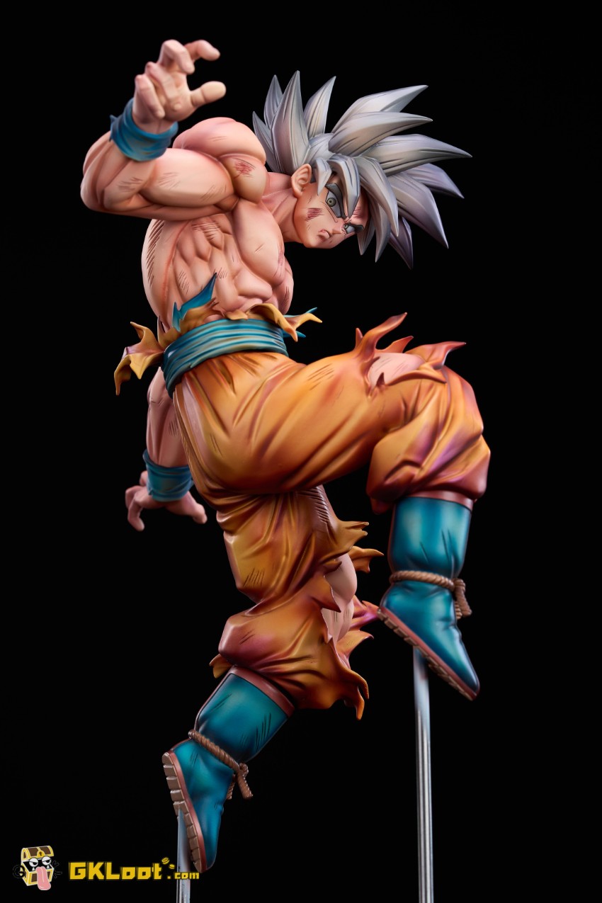 Good Man Studio 1/6 Dragon Ball Son Goku Statue - View 3 Good Man Studio 1/6 Dragon Ball Son Goku Statue - View 3