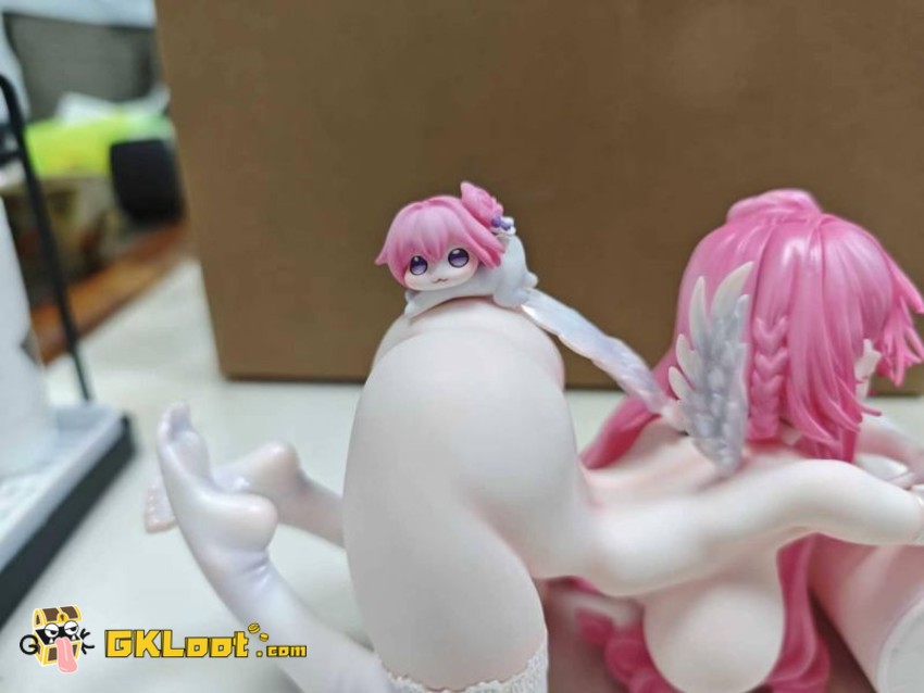 ZTR Studio 1/6 Goddess of Victory: Nikke Dorothy Statue - View 6 ZTR Studio 1/6 Goddess of Victory: Nikke Dorothy Statue - View 6