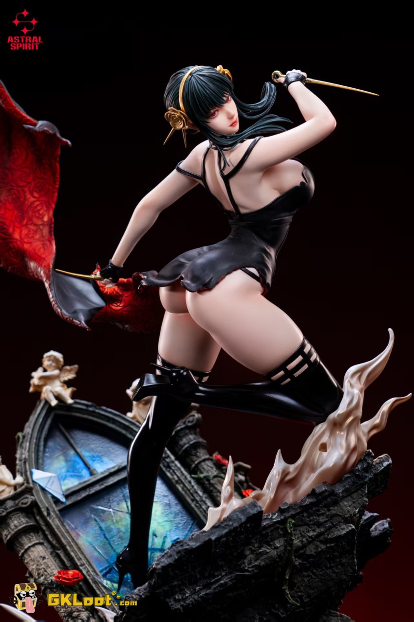 AstralSpirit Studio 1/4 Spy × Family Yor Forger Statue - View 6 AstralSpirit Studio 1/4 Spy × Family Yor Forger Statue - View 6
