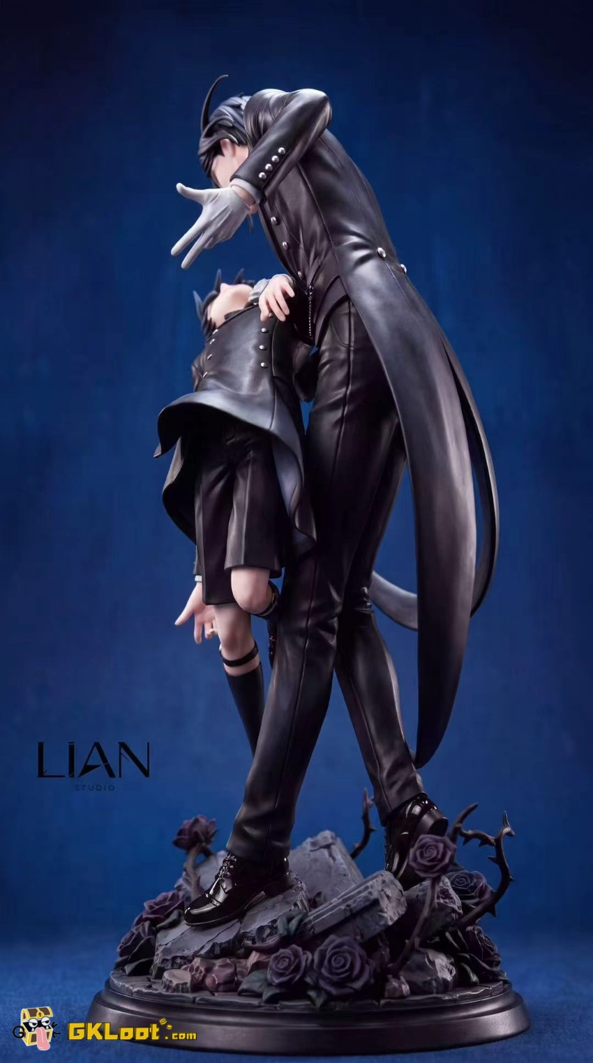 LIAN Studio 1/6 Black Butler Ciel Phantomhive & Sebastian Michaelis Statue - View 4 LIAN Studio 1/6 Black Butler Ciel Phantomhive & Sebastian Michaelis Statue - View 4