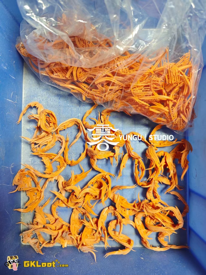 YunGu Studio 1/6 Love and Deepspace Zayne Statue - View 2 YunGu Studio 1/6 Love and Deepspace Zayne Statue - View 2
