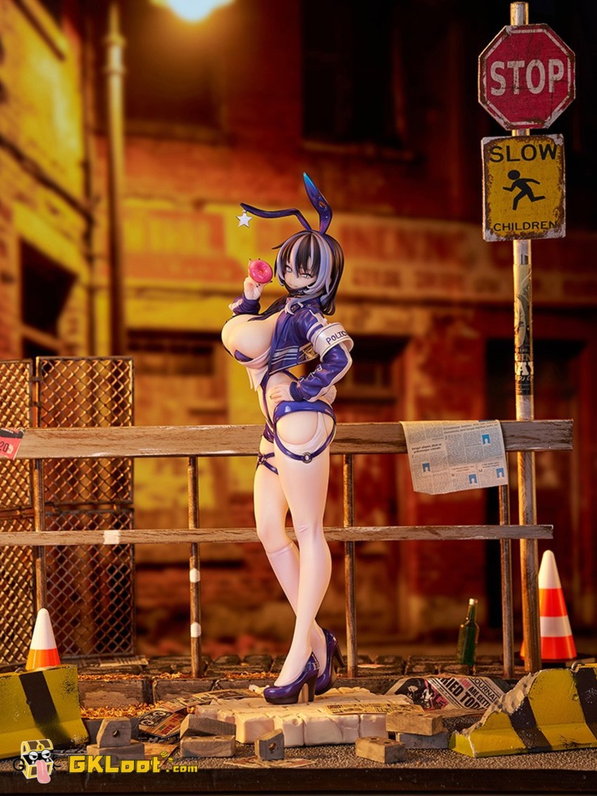 Luminous Box Studio Original Bunny Cops Statue - View 7 Luminous Box Studio Original Bunny Cops Statue - View 7