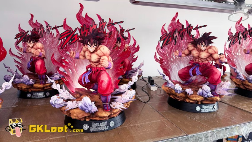 Infinite Studio Dragon Ball Son Goku Statue - View 4 Infinite Studio Dragon Ball Son Goku Statue - View 4