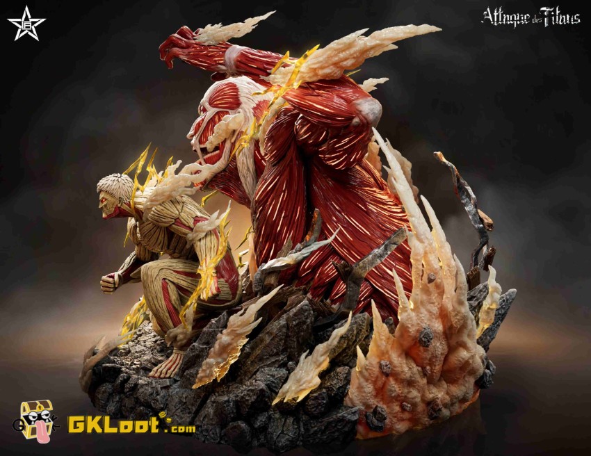 JiangXing Studio Attack On Titan Colossal Titan & The Armored Titan Statue - View 5 JiangXing Studio Attack On Titan Colossal Titan & The Armored Titan Statue - View 5