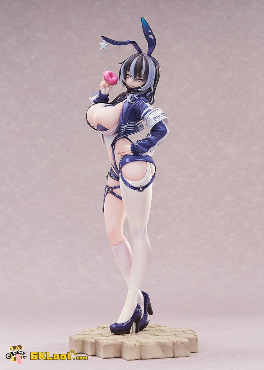 Luminous Box Studio Original Bunny Cops Statue - View 4 Luminous Box Studio Original Bunny Cops Statue - View 4