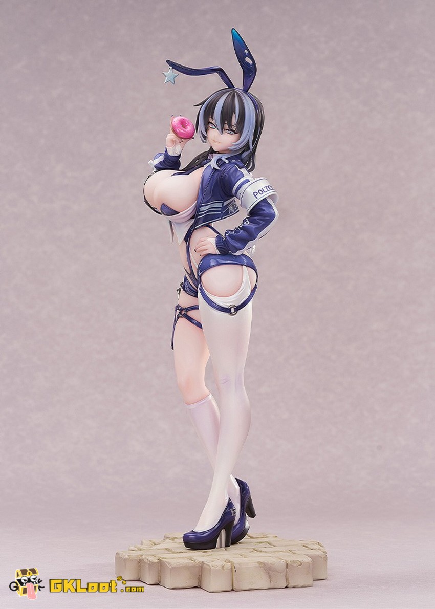 Luminous Box Studio Original Bunny Cops Statue - View 5 Luminous Box Studio Original Bunny Cops Statue - View 5