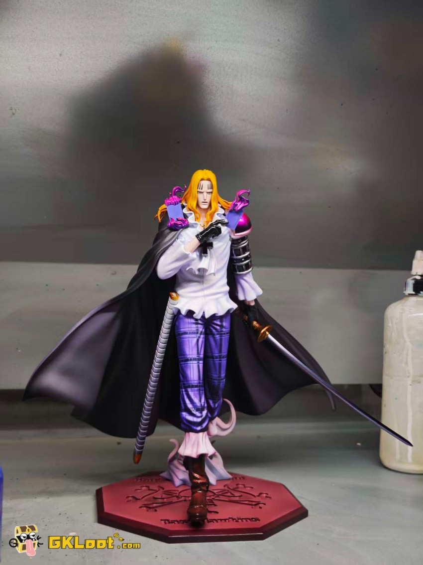 Dragon Tiger Studio One Piece Basil Hawkins Statue - View 3 Dragon Tiger Studio One Piece Basil Hawkins Statue - View 3