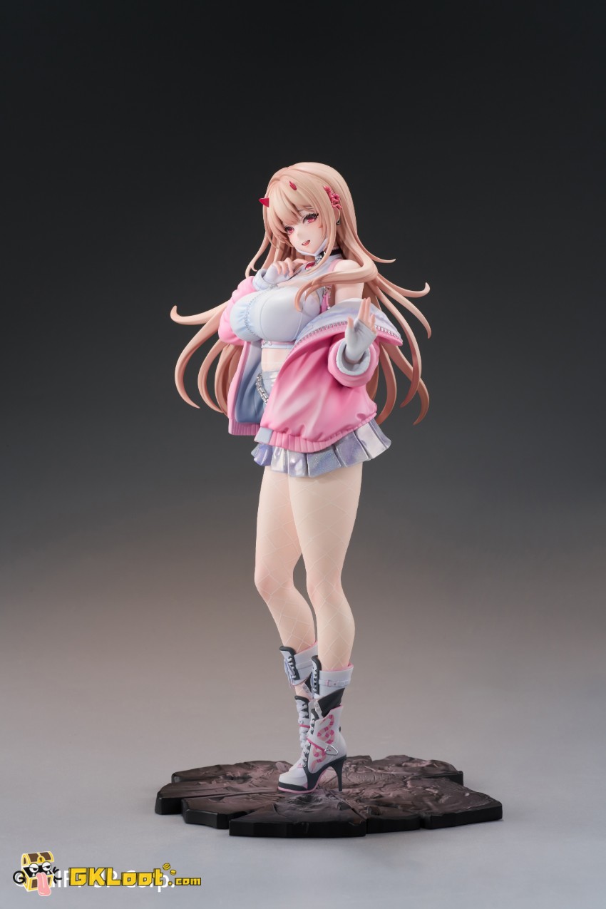 Hobby Sakura Studio 1/7 Goddess of Victory: Nikke Viper - View 2 Hobby Sakura Studio 1/7 Goddess of Victory: Nikke Viper - View 2
