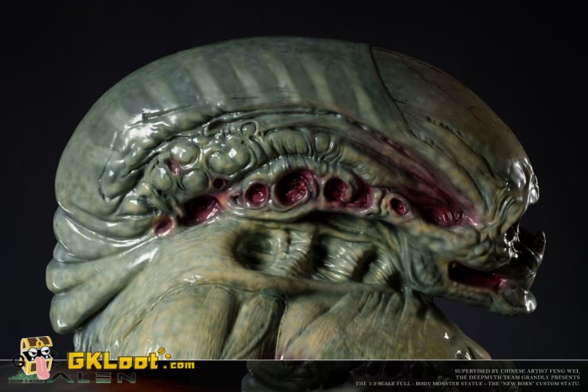DEEPMYTH Studio 1/3 Alien Newborn Statue w/ LED - View 5 DEEPMYTH Studio 1/3 Alien Newborn Statue w/ LED - View 5