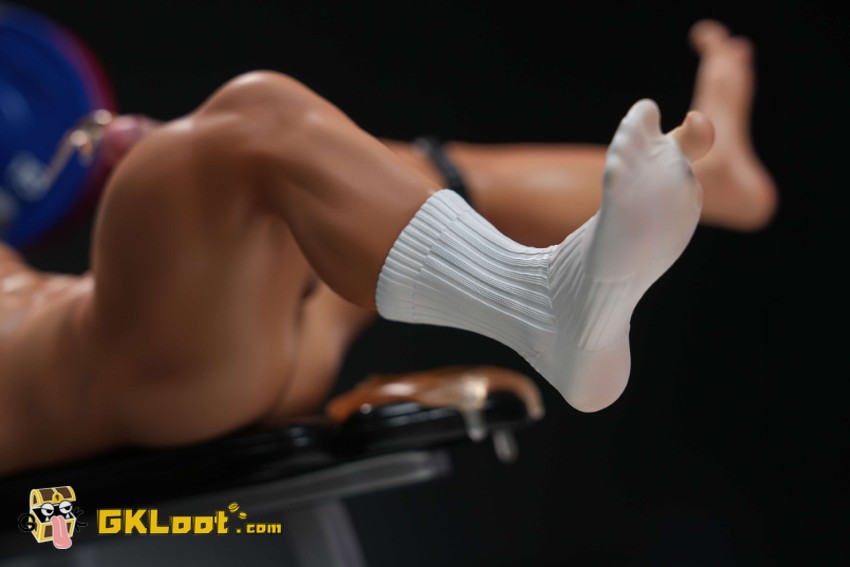 G-max Studio 1/6 Original 37°C & Coach's Smelling Salts Statue - View 9 G-max Studio 1/6 Original 37°C & Coach's Smelling Salts Statue - View 9