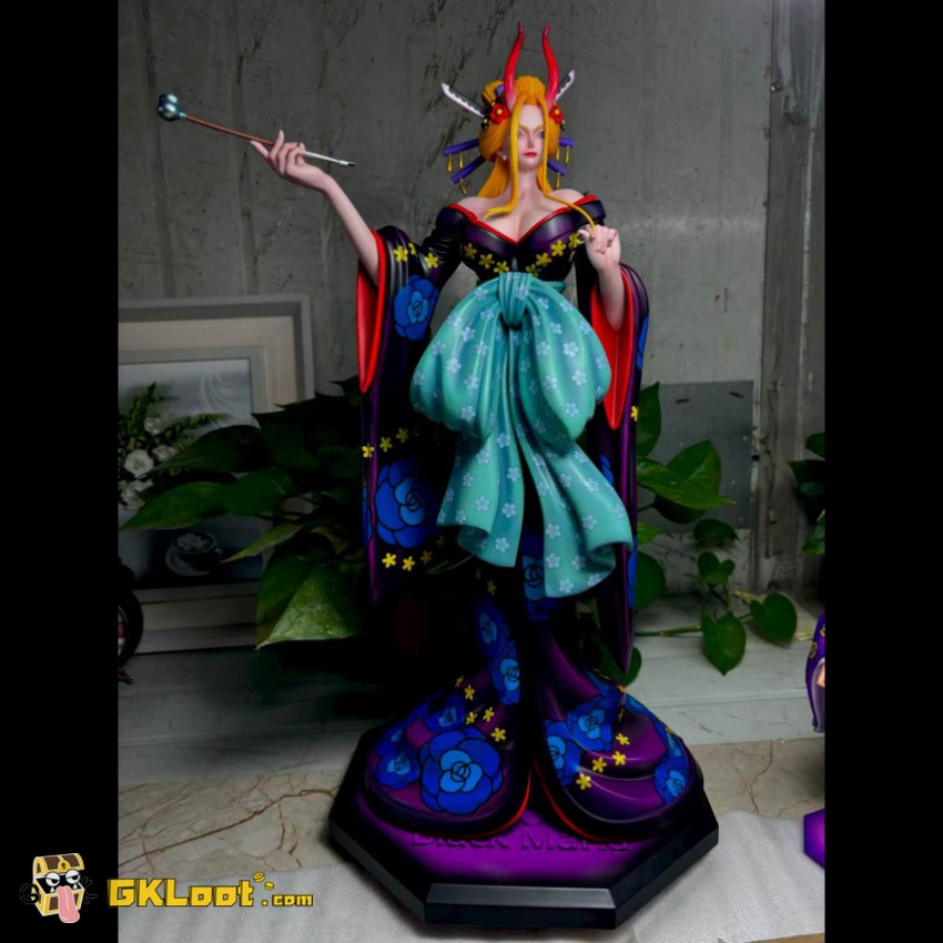 Dream Studio Pop One Piece Black Maria Statue - View 1 Dream Studio Pop One Piece Black Maria Statue - View 1