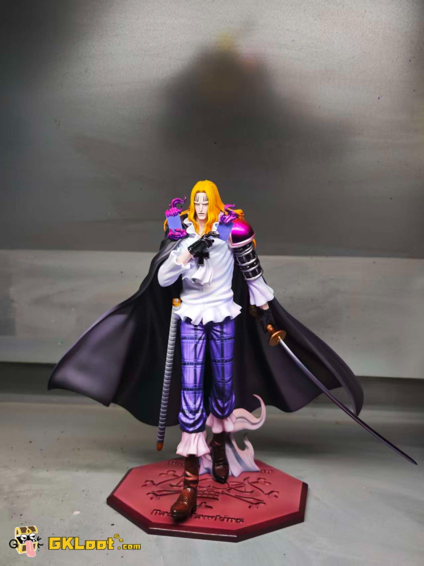 Dragon Tiger Studio One Piece Basil Hawkins Statue - View 1 Dragon Tiger Studio One Piece Basil Hawkins Statue - View 1