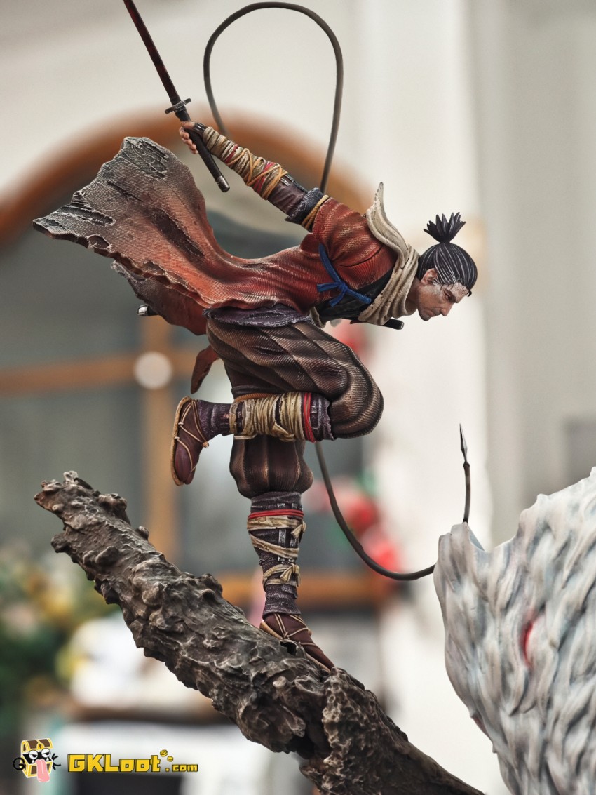 Apocalypse Studio Sekiro: Shadows Die Twice Sekiro & Guardian Ape Statue w/ LED - View 6 Apocalypse Studio Sekiro: Shadows Die Twice Sekiro & Guardian Ape Statue w/ LED - View 6