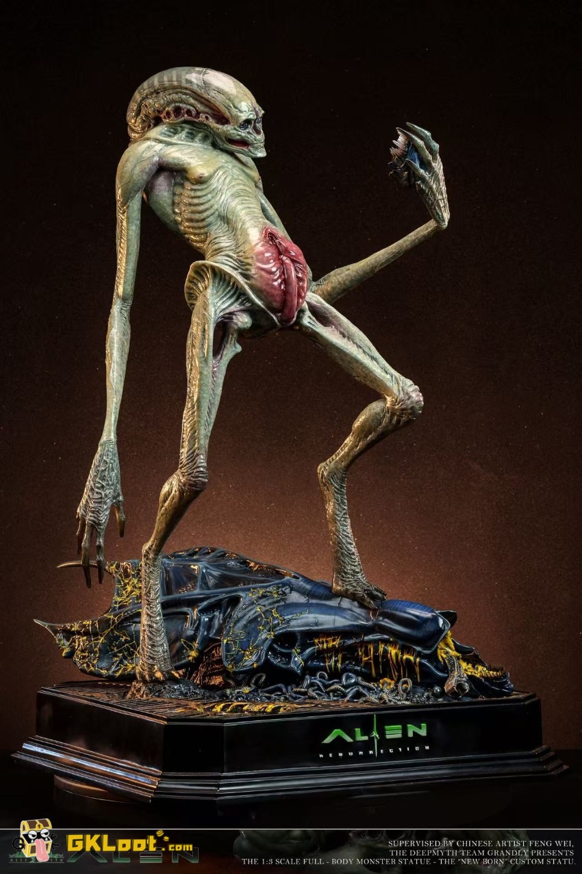 DEEPMYTH Studio 1/3 Alien Newborn Statue w/ LED - View 2 DEEPMYTH Studio 1/3 Alien Newborn Statue w/ LED - View 2