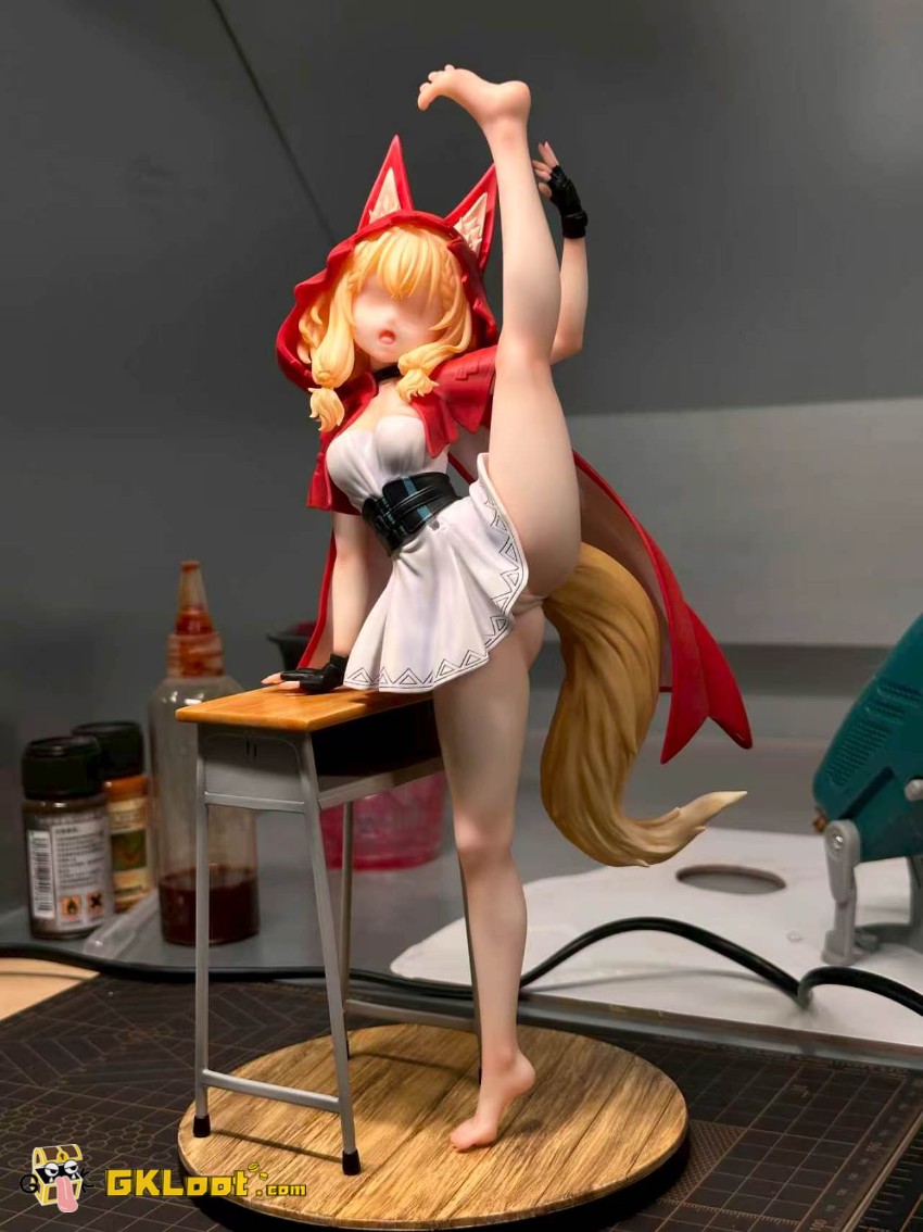 Ji Meng Studio 1/6 Arknights Rossi Statue - View 5 Ji Meng Studio 1/6 Arknights Rossi Statue - View 5