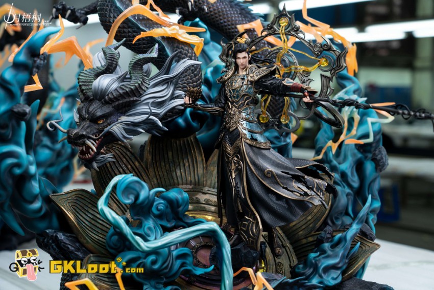 Shi Yue Wu Tong Studio 1/6 Perfect World Licensed Shi Hao Statue w/ LED - View 6 Shi Yue Wu Tong Studio 1/6 Perfect World Licensed Shi Hao Statue w/ LED - View 6