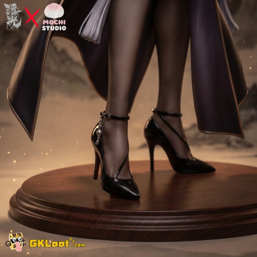 MOCHI Studio Final Fantasy VII Sephiroth Statue - View 1 MOCHI Studio Final Fantasy VII Sephiroth Statue - View 1