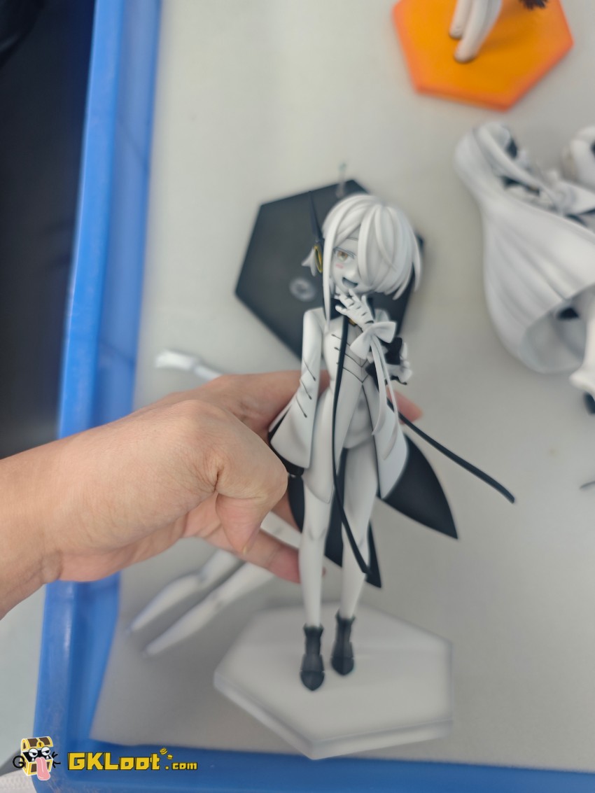 Mi Li Studio Blue Archive Ein & Ohr & Sof Statue - View 3 Mi Li Studio Blue Archive Ein & Ohr & Sof Statue - View 3