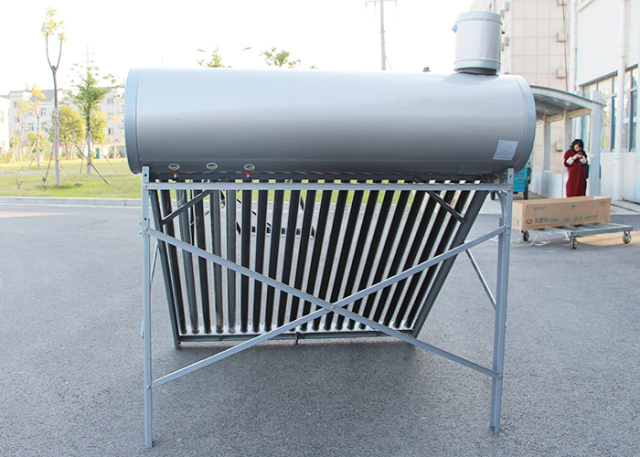 Compact Non-pressure Solar Water Heater