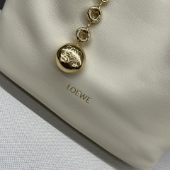 LOEWE Small Squeeze handbag