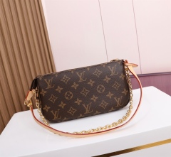 LVPOCHETTE ACCESSOIRES handbag