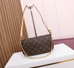 LVPOCHETTE ACCESSOIRES handbag