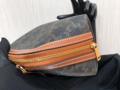 CELINE Logo printed chain handbag