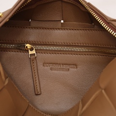 BOTTEGA VENETA Brick Cassette shoulder bag