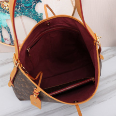 LV CARRYALL Medium handbag