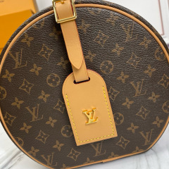 PETITE BOÎTE CHAPEAU Handbag