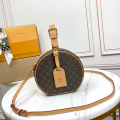 PETITE BOÎTE CHAPEAU Handbag