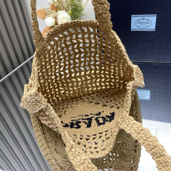 Crochet tote bag
