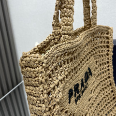 Crochet tote bag