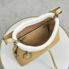 LV CARRYALL Small Handbag
